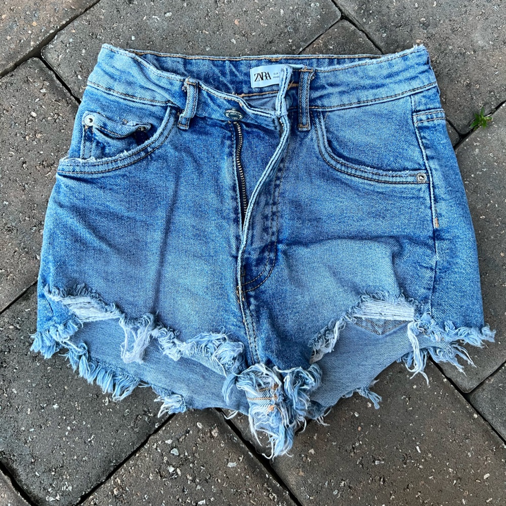 Zara High Rise Distressed Shorts